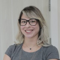 Ana Quadros Email