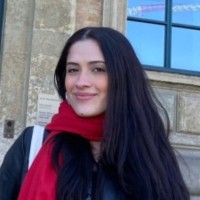 Lays Emily's profile photo