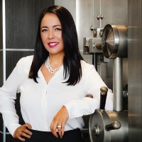 Commercial Bank of California Employee Ericka Osorio's profile photo