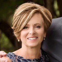 Betsy Moran Email & Phone Number