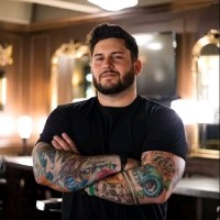 Red Horse Hair Studio Employee Joel Sharp's profile photo