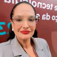 Roberta Coutinho Email