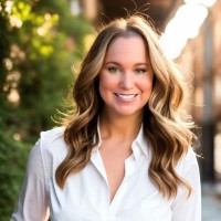 XingImaging Employee Julie Festa's profile photo