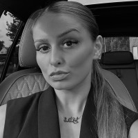 Charlotte Gurgu Email