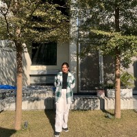 Ayushi Bhardwaj's profile photo