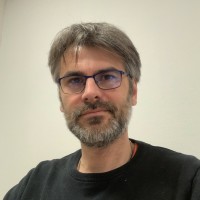 Sébastien Robert Email