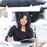 Hello Customer Employee Valentina Cruz's profile photo