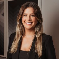 Taís Batista Neves Email