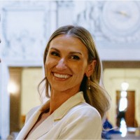 REI Employee Claire Anderson's profile photo