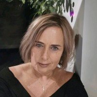 Entelar Group Employee Jennifer Hall's profile photo
