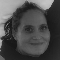 Sara Österström Email