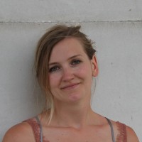 Lisa Van den Broeck Email