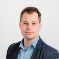 Roy van der Valk Email