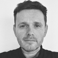 E-mail e número de telefone de Tomasz Wozniak