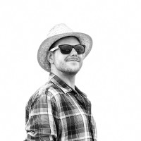 Simon Fredriksson Email