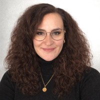 Laura Fernández Email