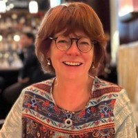 Dr Challoner's Grammar School Employee Fiona Aris's profile photo