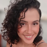 Daiane Guimarães Email