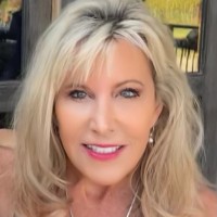 Julianne Worden Email & Phone Number