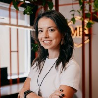 Mercado Bitcoin Employee Tássia Skolaude's profile photo