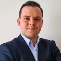 Mateusz Kurowski Email