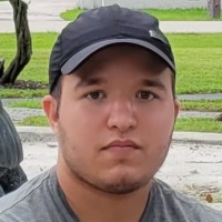 Livan Alba Email