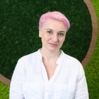 Andreea Dinu Email