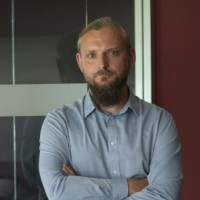 Paweł Nowok Email
