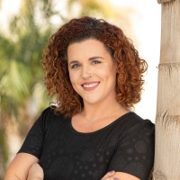 Taylor Hensley Farias Email & Phone Number