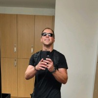Jonathan Hacker Email