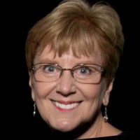 AJR Media Group Employee Becky Gumm's profile photo