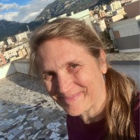 Edith van Wuytswinkel Email