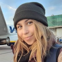 Liliána Bohus Email