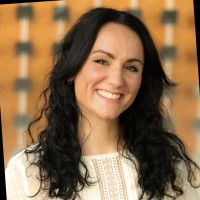 Angela Saurini Email & Phone Number