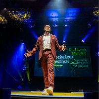 Fabian Mehring Email