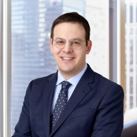 E-mail e número de telefone de Moshe Lichtenstein