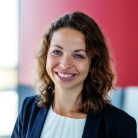 Julia Renner Email