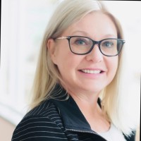 Century 21 Row Employee Tracy Amhowitz's profile photo