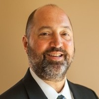 E-mail e número de telefone de Chris Gerardi