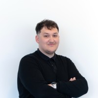Márk Benke Email