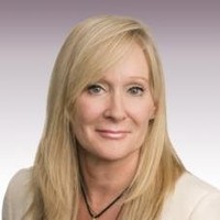 Hunton Andrews Kurth LLP Employee Holly Williamson's profile photo