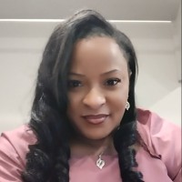 comp Employee Selina Wright's profile photo