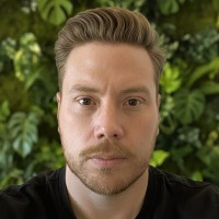 Lee Sampson Email & Phone Number