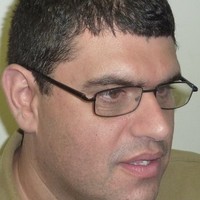 Robert Hernandez Email & Phone Number