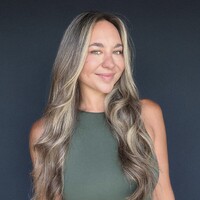 Music Corporation Of America (MCA) Employee Taylor Viegut's profile photo
