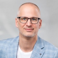 Alexander Böhm Email