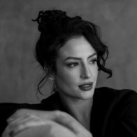 Caroline Ferreira Email