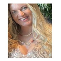 Social Personnel Employee Leanne Robinson's profile photo
