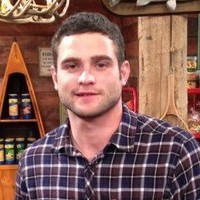Books & Books Employee Noah Littenberg-Weisberg's profile photo