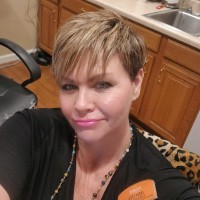 Sunrise Senior Living Employee Angel Thomas's profile photo